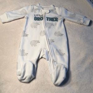 🐻‍❄️Adorable little brother pjs size NB
